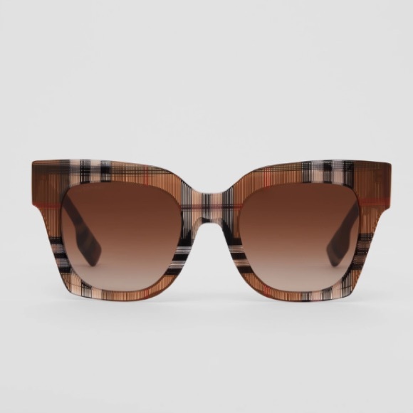 Burberry Sunglasses, New 225 - Picture 6 of 8